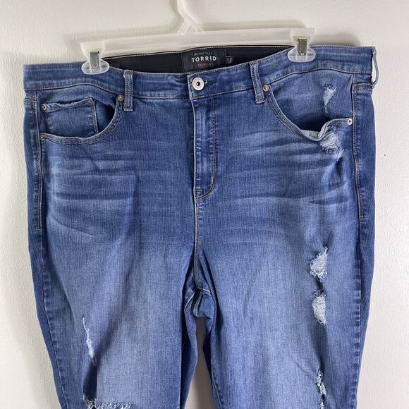🌟3/$30🌟 Torrid Premium Sky High Rise Skinny Stretch Distressed Jeans 24R - Picture 4 of 15